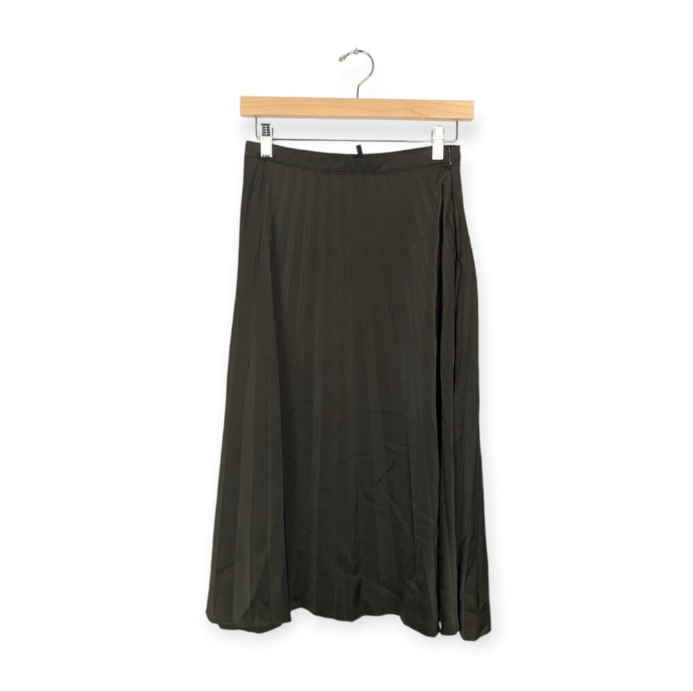 Stradivarius Olive Green Midi Length Pleat Skirt Size S